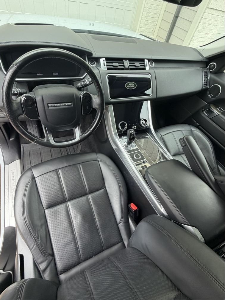Used 2019 Land Rover Range Rover Sport HSE AWD/4WD image 9