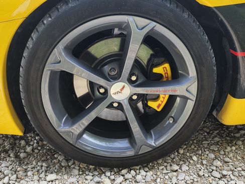 Used 2008 Chevrolet Corvette Coupe w/ Preferred Equipment Group image 8