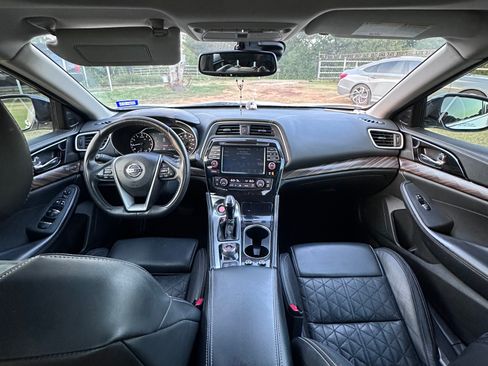 Used 2016 Nissan Maxima Platinum FWD image 16