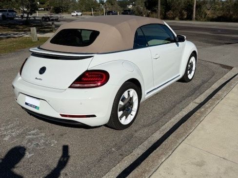 Used 2019 Volkswagen Beetle 2.0T Final Edition SEL image 6