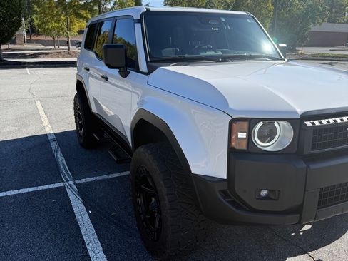 Used 2025 Toyota Land Cruiser 1958 image 2