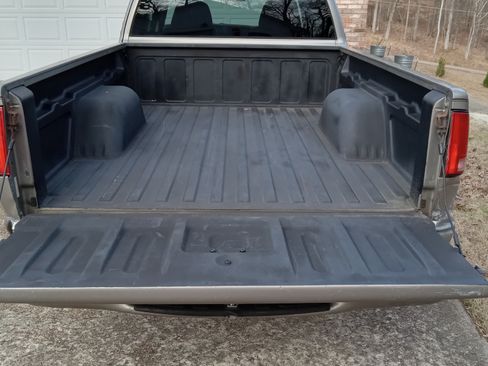 Used 2003 Chevrolet S10 Pickup LS image 20