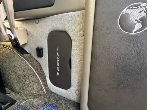 Used 2021 GMC Savana 2500 w/ Enhanced Convenience Package image 16