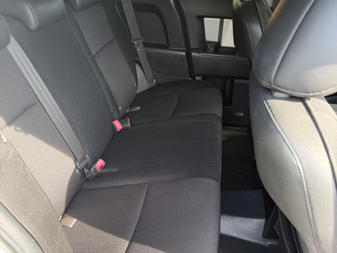Used 2007 Toyota FJ Cruiser 2WD image 9
