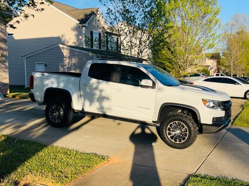 Used 2021 Chevrolet Colorado ZR2 image 6