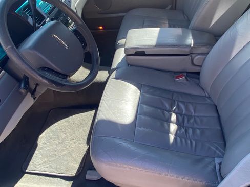 Used 2007 Lincoln Town Car Signature image 16