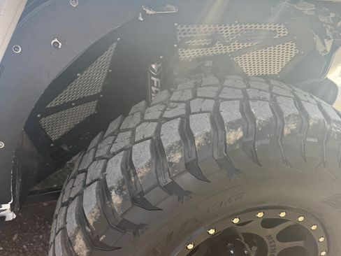 Used 2018 Jeep Wrangler Unlimited Rubicon image 23