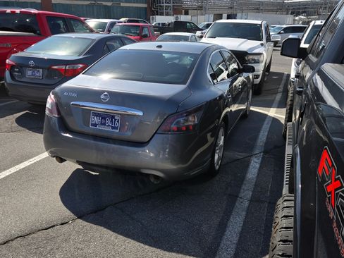 Used 2014 Nissan Maxima 3.5 SV w/ Cold Package image 10