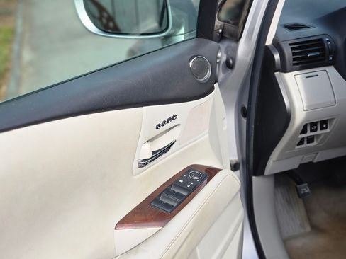 Used 2011 Lexus RX 350 AWD w/ Premium Pkg image 14