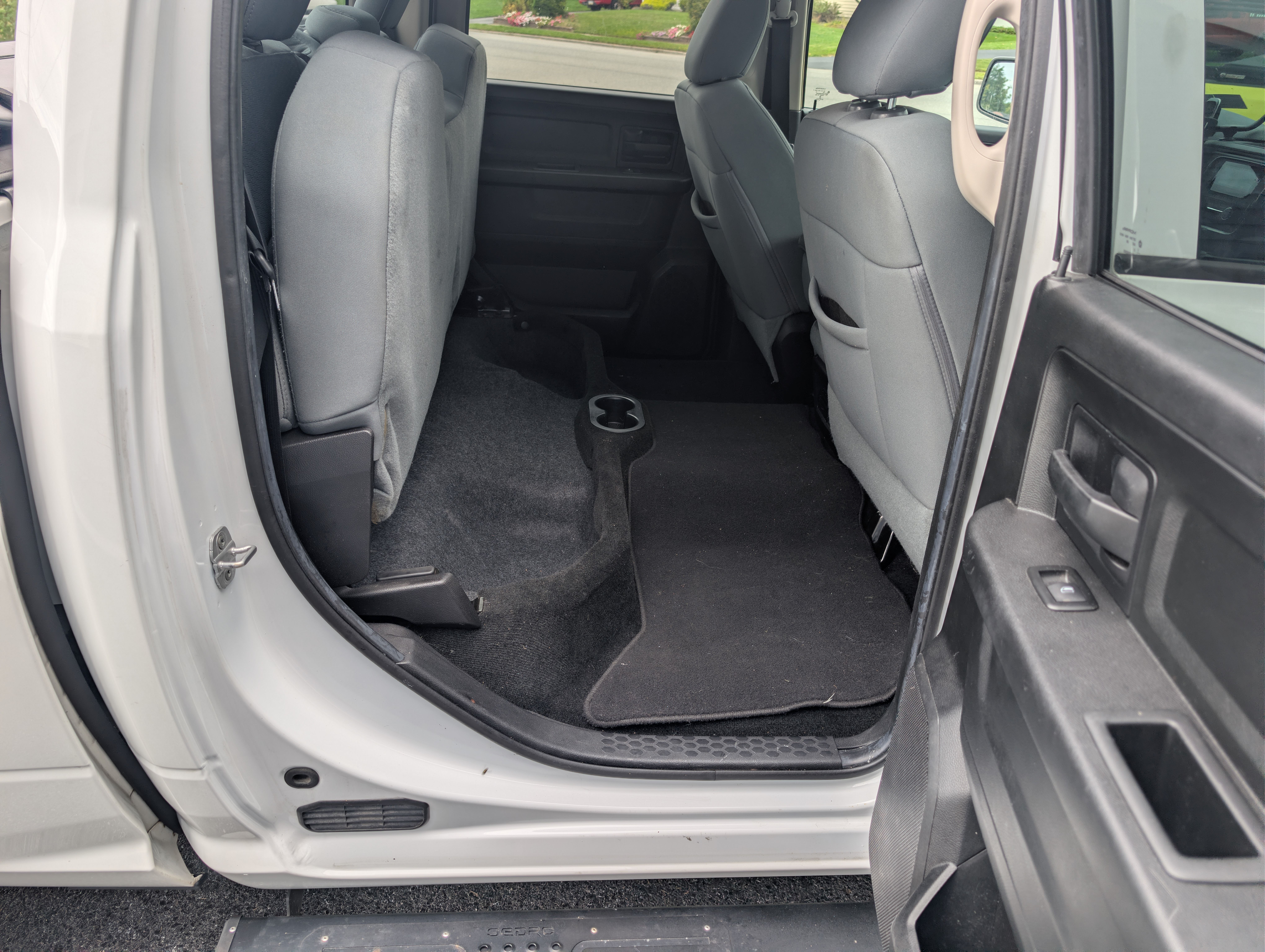 Used 2014 RAM 1500 ST AWD/4WD image 24