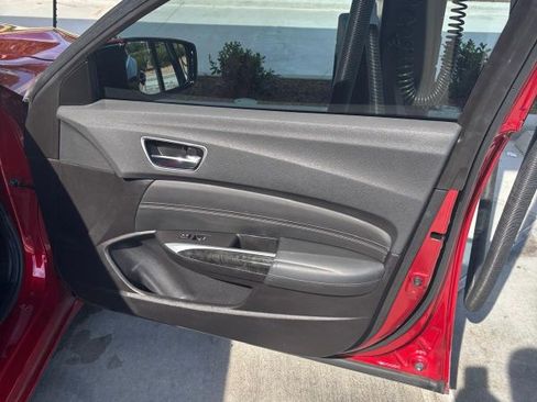 Used 2020 Acura TLX FWD image 4
