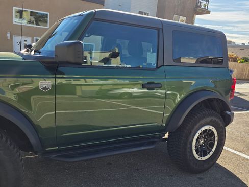 Used 2023 Ford Bronco Big Bend w/ Sasquatch Package image 4