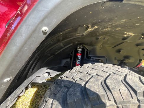 Used 2021 Jeep Gladiator Rubicon AWD/4WD image 6