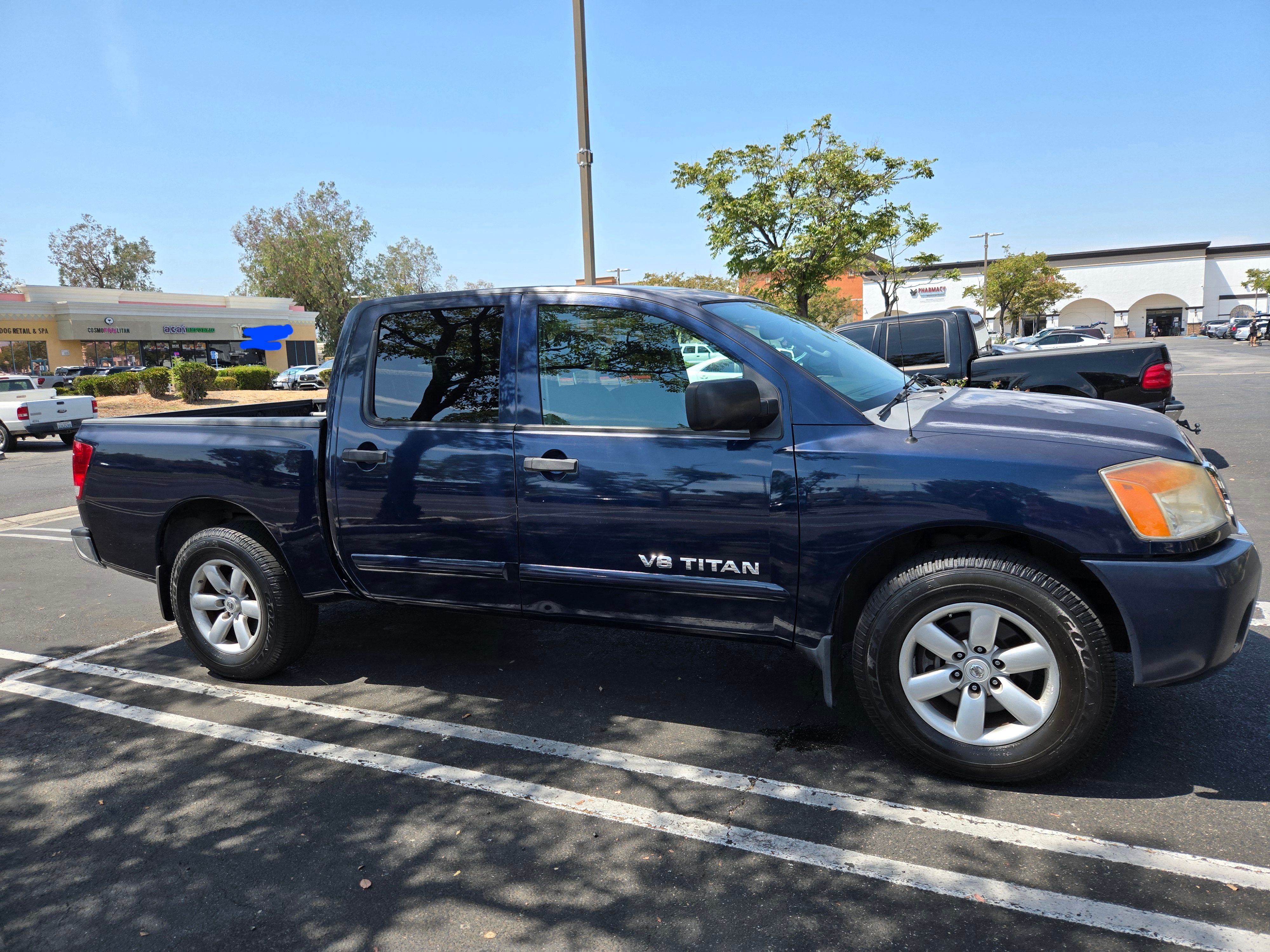 Used 2009 Nissan Titan SE w/ SE Drivers Convenience Pkg RWD image 5