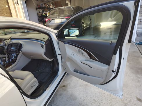 Used 2014 Buick LaCrosse Leather image 14