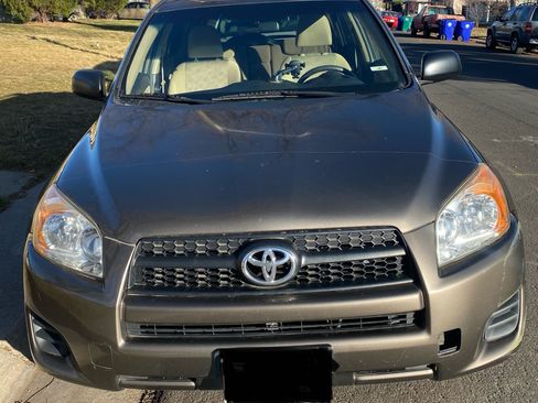 Used 2009 Toyota RAV4 2WD image 4