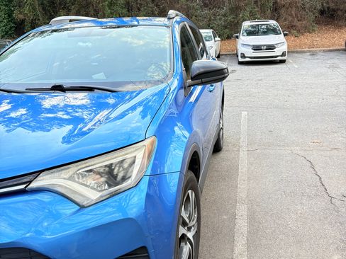 Used 2016 Toyota RAV4 LE image 22