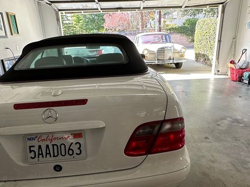 Used 2002 Mercedes-Benz CLK 320 Cabriolet image 12