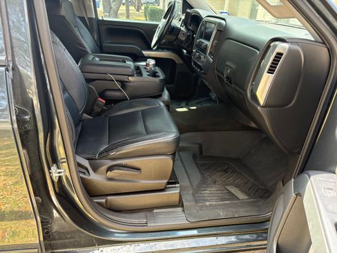 Used 2017 Chevrolet Silverado 1500 LT w/ Texas Edition image 4