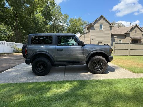 Used 2024 Ford Bronco Big Bend image 2
