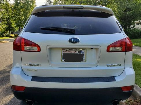 Used 2011 Subaru Tribeca Limited w/ PWR Moonroof Pkg image 4