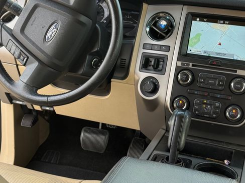 Used 2017 Ford Expedition EL XLT w/ Equipment Group 202A image 13