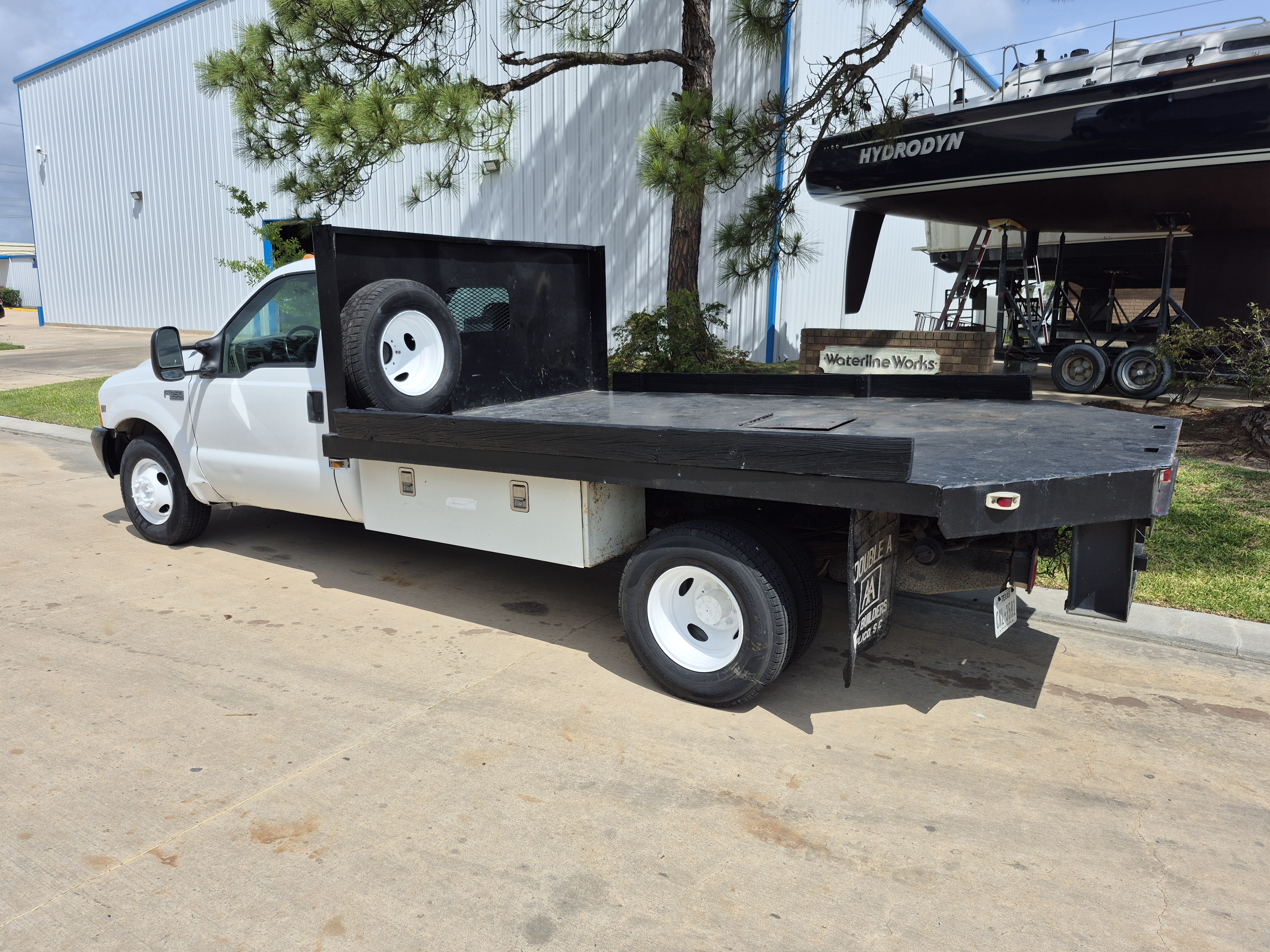 Used 1999 Ford F350 2WD Regular Cab DRW Super Duty image 1