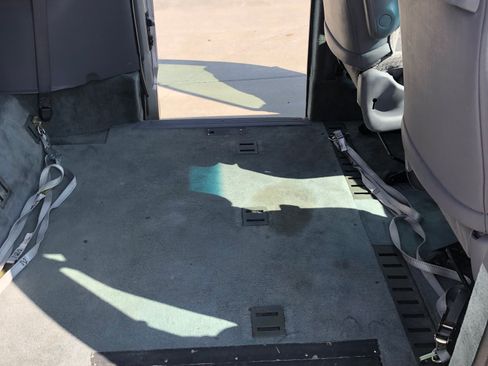 Used 2000 Dodge Grand Caravan SE image 11