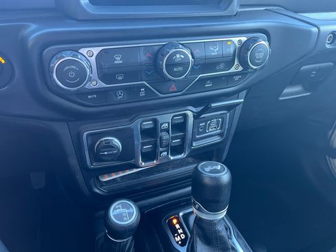 Used 2021 Jeep Wrangler Unlimited Sport AWD/4WD image 10