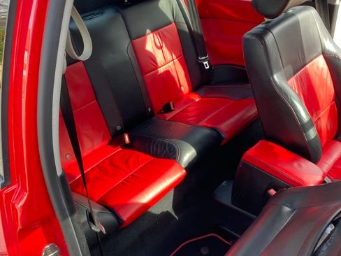 Used 2003 Volkswagen Beetle GLS image 2