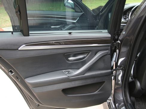 Used 2014 BMW 535d Sedan RWD image 10