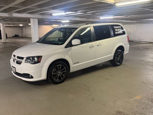 Used 2019 Dodge Grand Caravan GT image 6