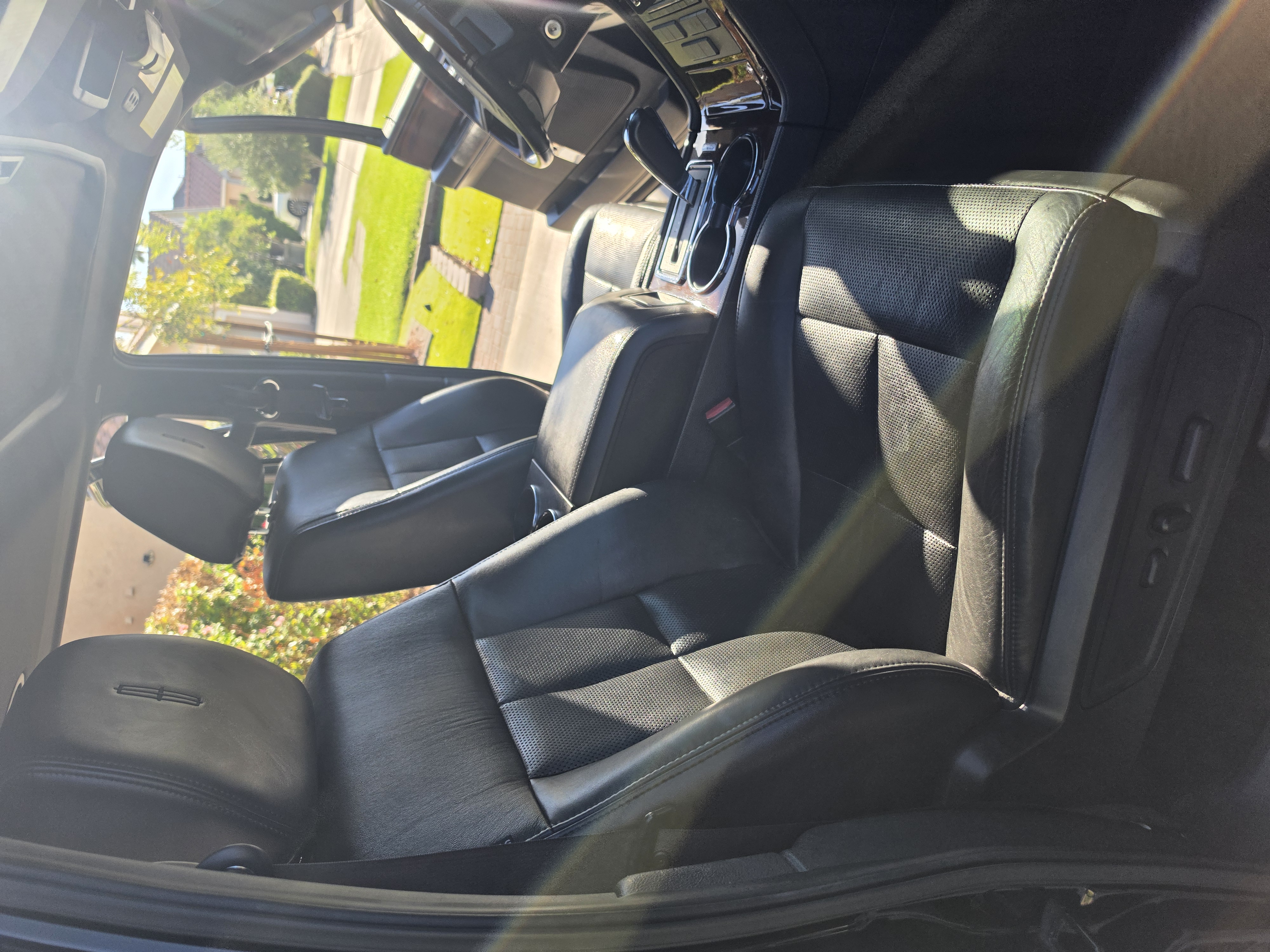 Used 2012 Lincoln Navigator 4WD image 14