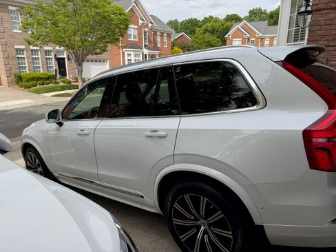 Used 2023 Volvo XC90 B6 Plus w/ Protection Package Premier image 5