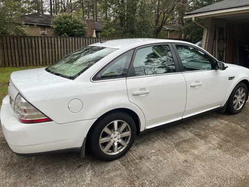 Used 2008 Ford Taurus SEL image 6
