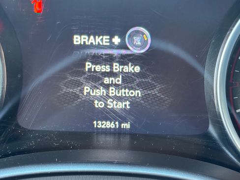 Used 2021 Dodge Charger SXT w/ Leather Interior Group RWD image 5