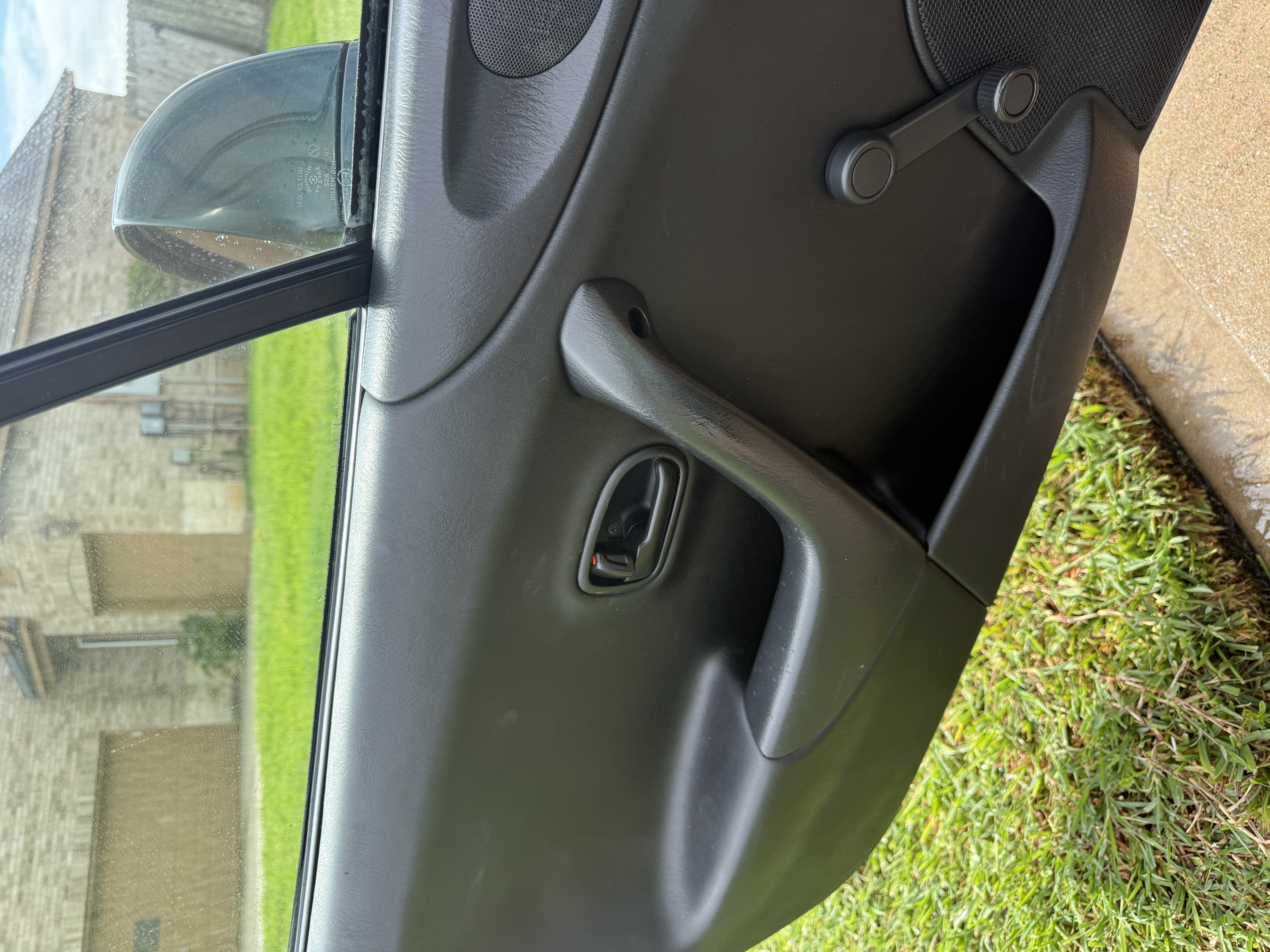 Used 1999 MAZDA MX-5 Miata RWD image 19