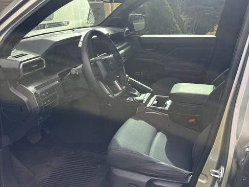 Used 2024 Toyota Tacoma SR5 image 8