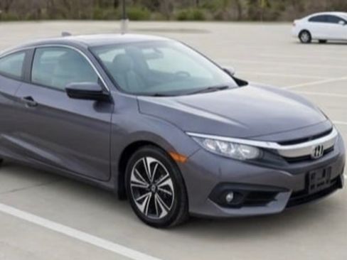Used 2017 Honda Civic EX-T image 12