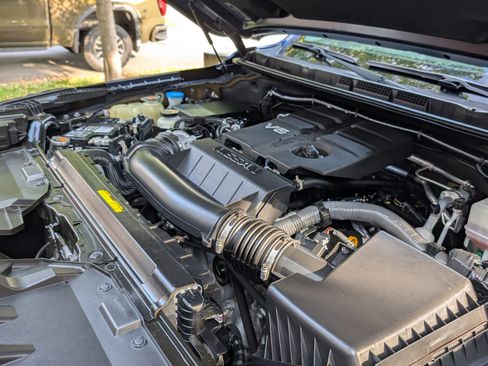 Used 2022 Nissan Frontier SV image 10