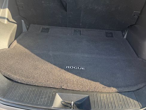 Used 2014 Nissan Rogue S w/ Convenience Package image 8