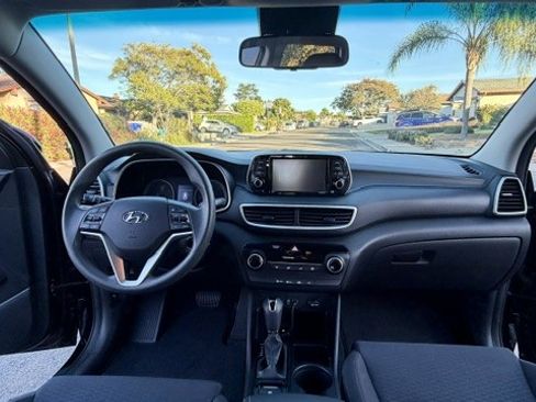 Used 2019 Hyundai Tucson SE image 12