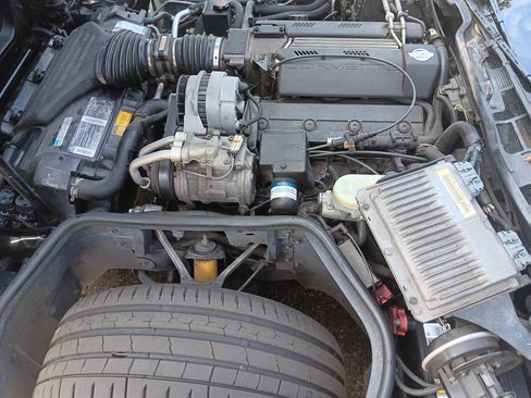 Used 1994 Chevrolet Corvette Coupe image 24