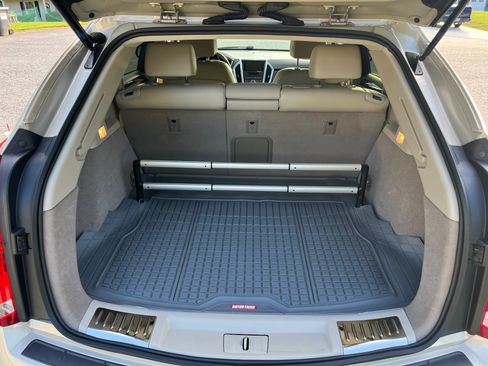 Used 2012 Cadillac SRX Luxury FWD image 17