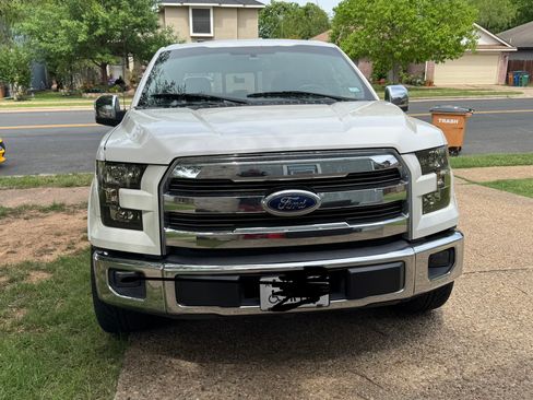 Used 2015 Ford F150 Lariat image 4