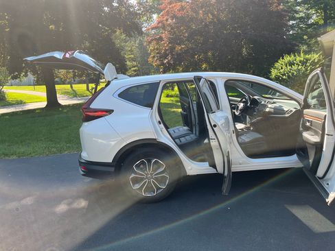Used 2021 Honda CR-V EX-L image 6