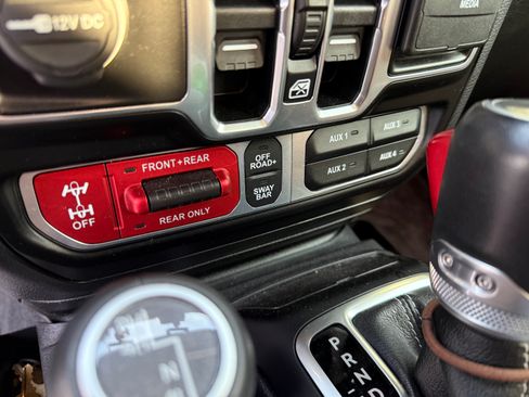 Used 2020 Jeep Gladiator Rubicon image 20