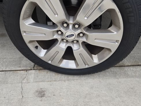 Used 2016 Ford F150 Limited image 10