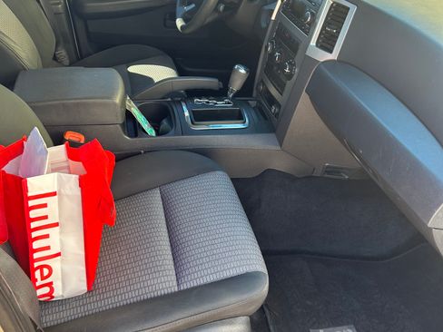 Used 2008 Jeep Grand Cherokee Laredo image 6