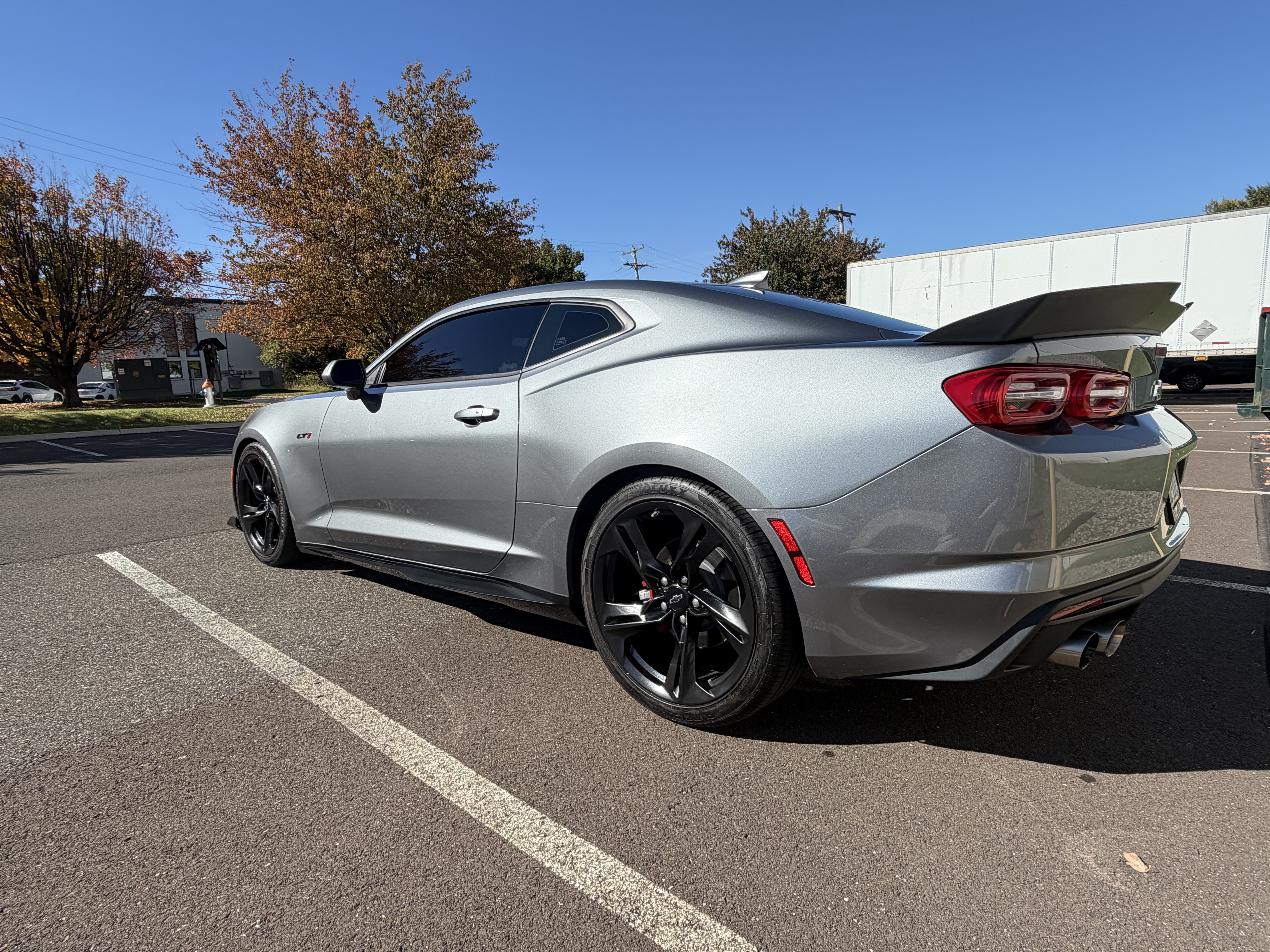 Used 2021 Chevrolet Camaro LT RWD image 1